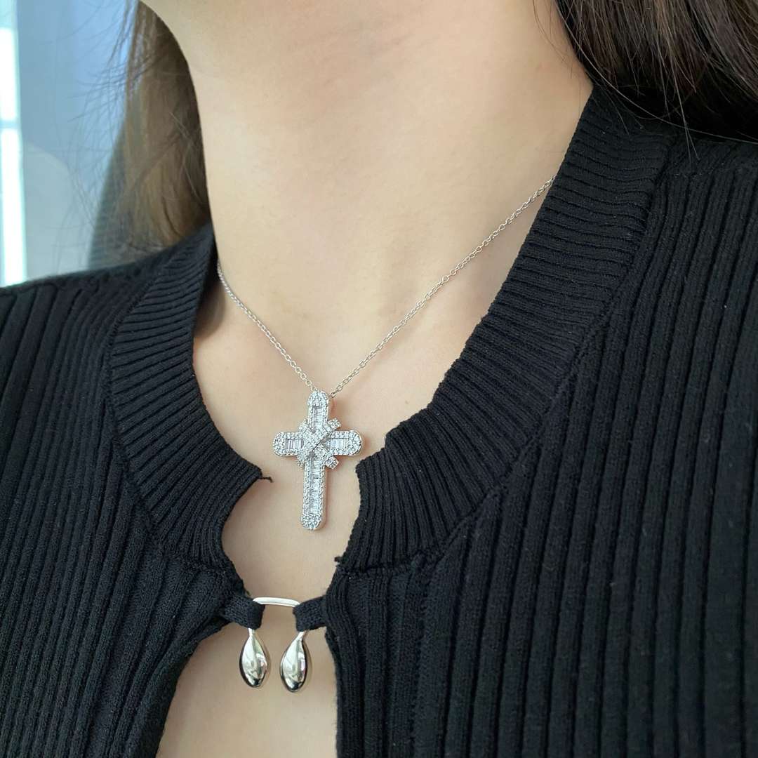 [AuraEcho]Gypsophila With Dimonds Necklace