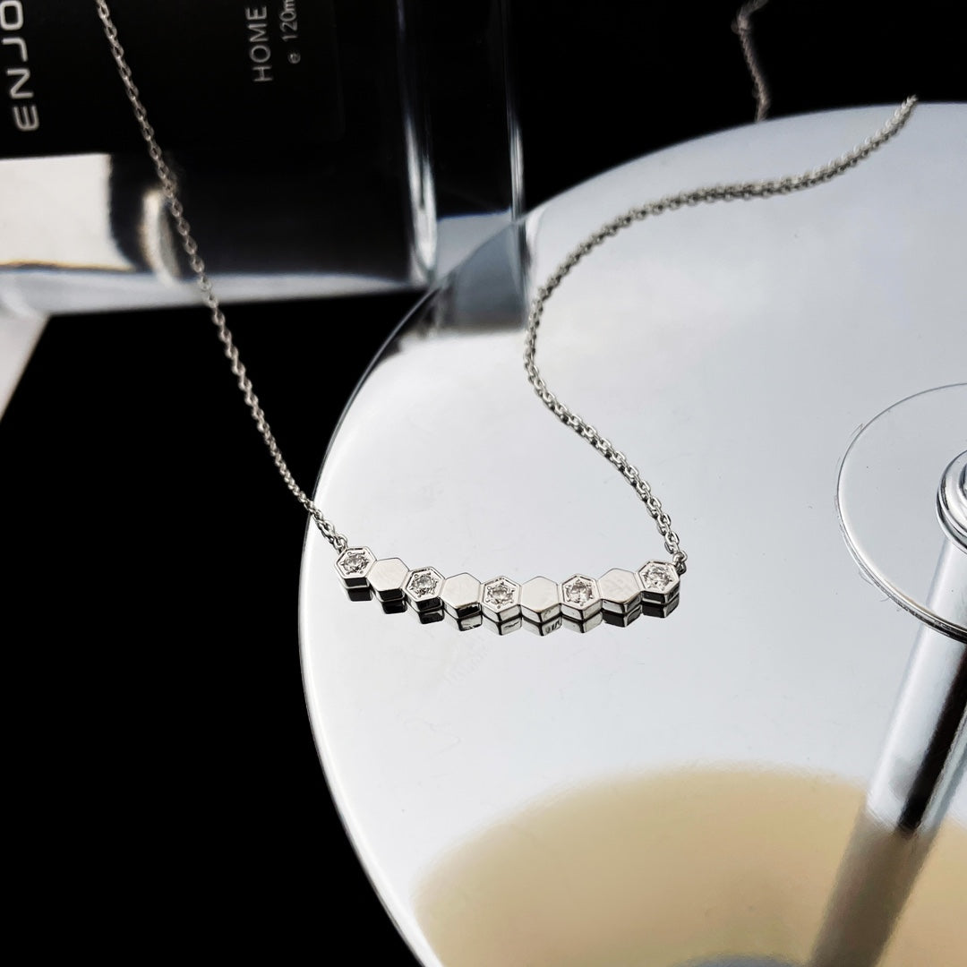 [AuraEcho]BEE MY LOVE DIAMOND NECKLACE