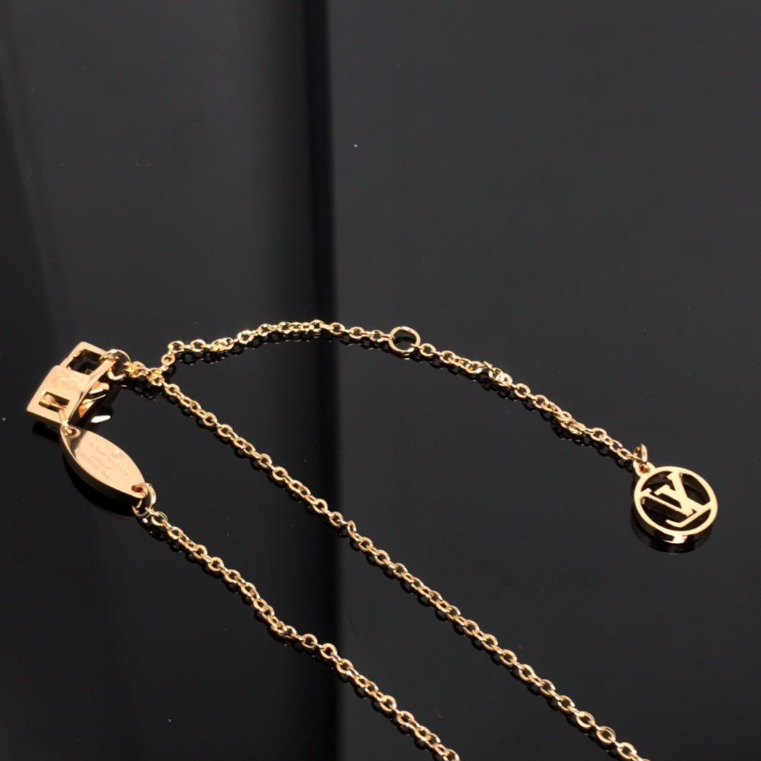 [AuraEcho]COLOR BLOSSOM PINK MOP SUN GOLD NECKLACE