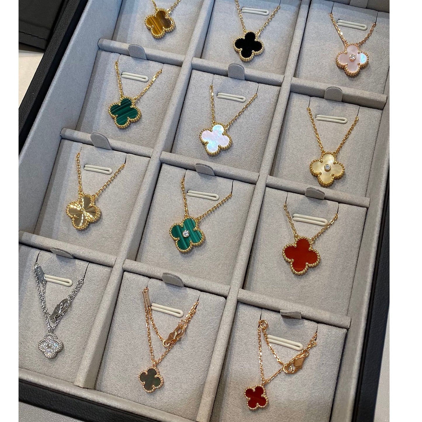 [AuraEcho]CLOVER 15MM LASER NECKLACE SILVER