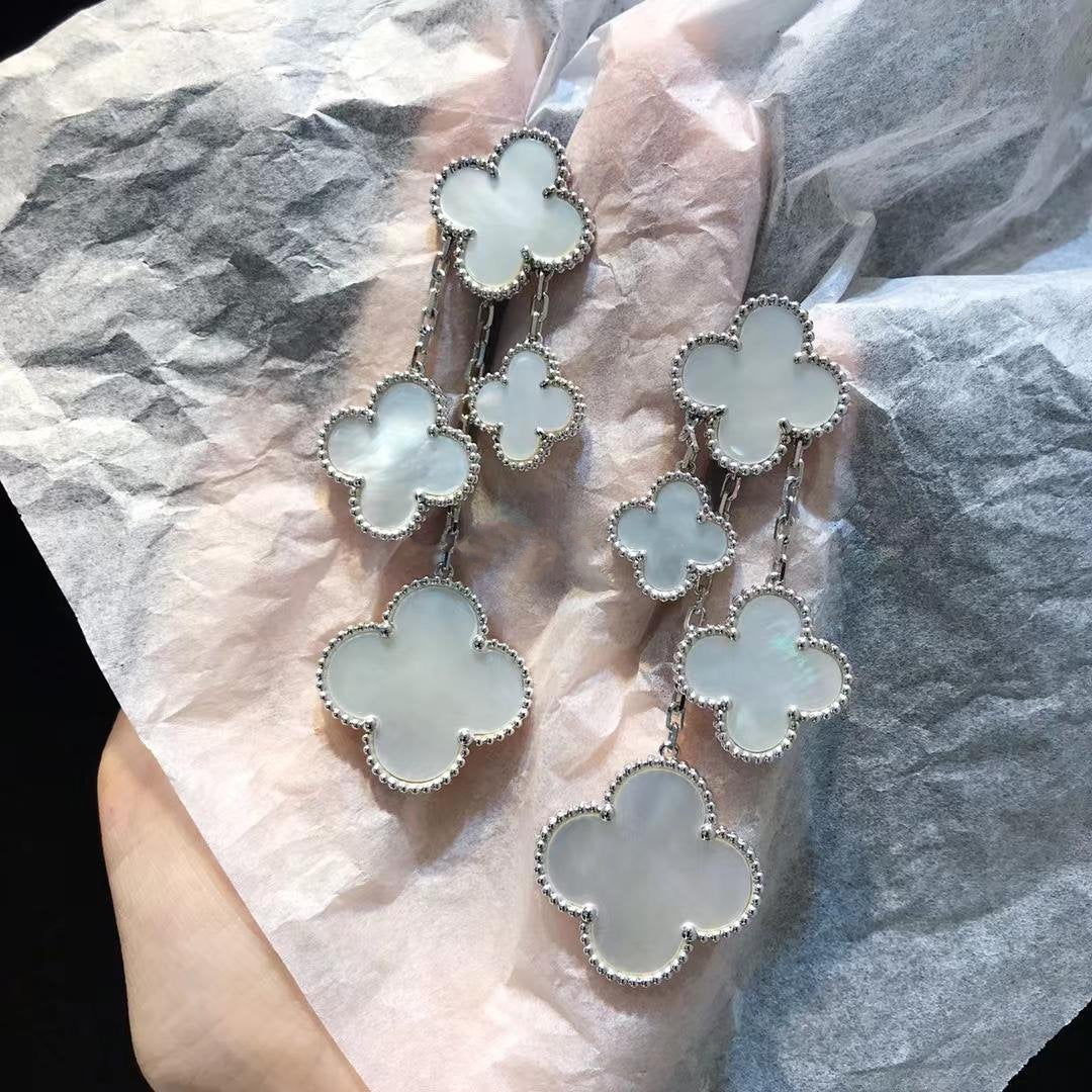 [AuraEcho]CLOVER EARRINGS WHITE MOP 4 MOTIFS SILVER
