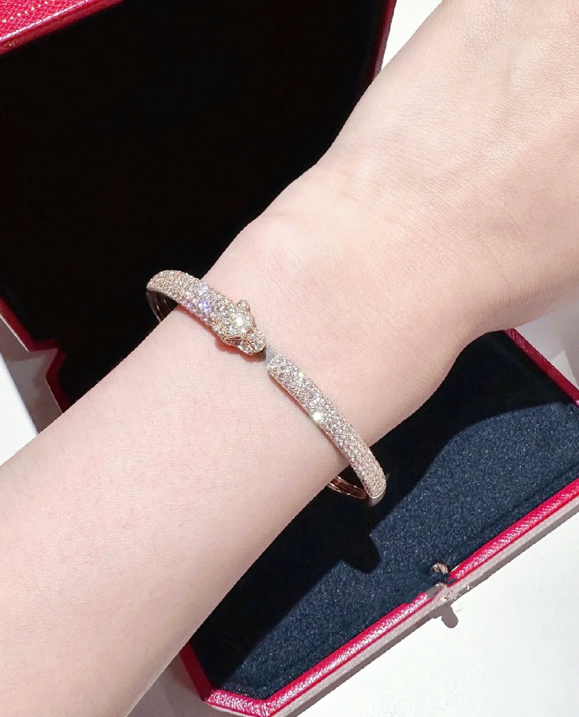 [AuraEcho]PANTHERE FULL DIAMOND OPEN BRACELET